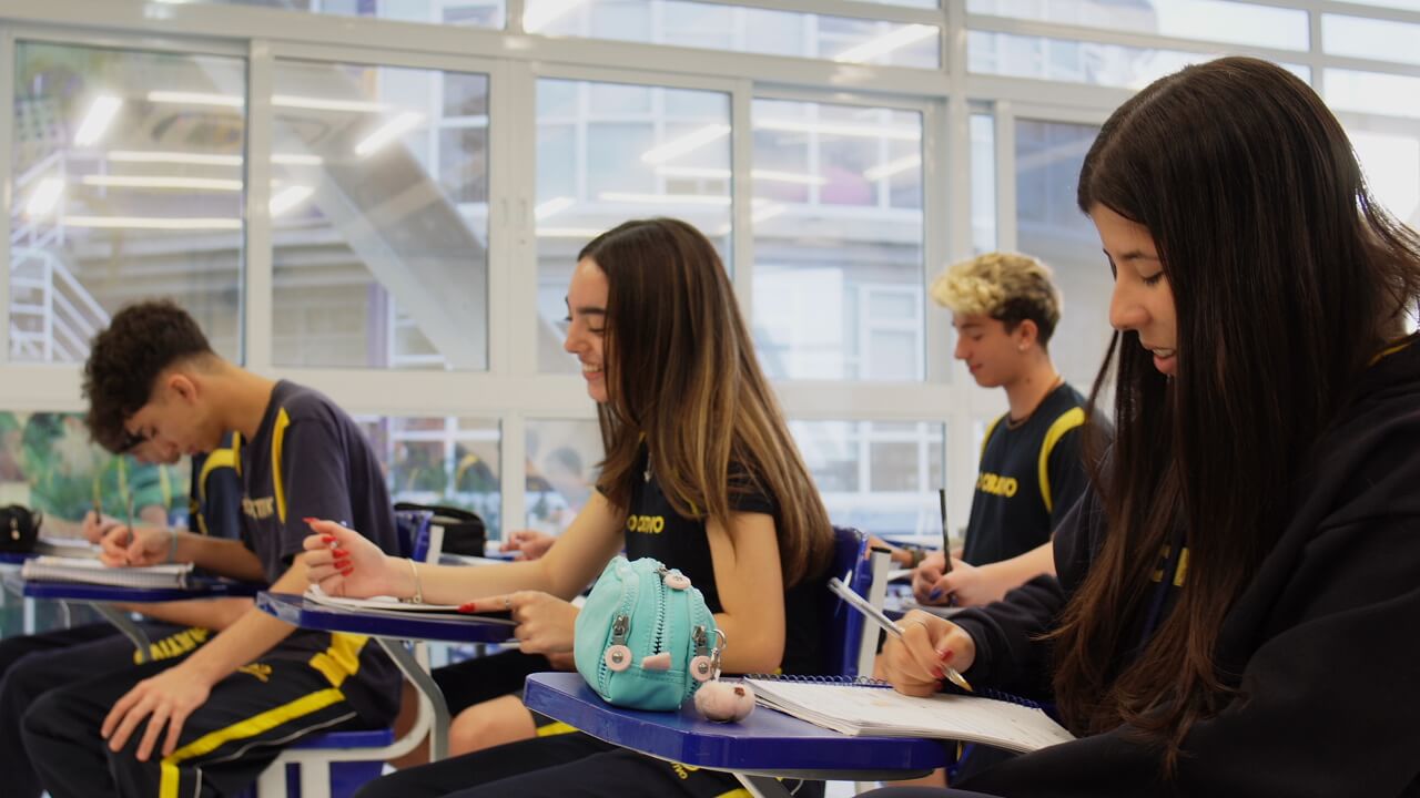 ensino-medio-objetivo-alphaville-6